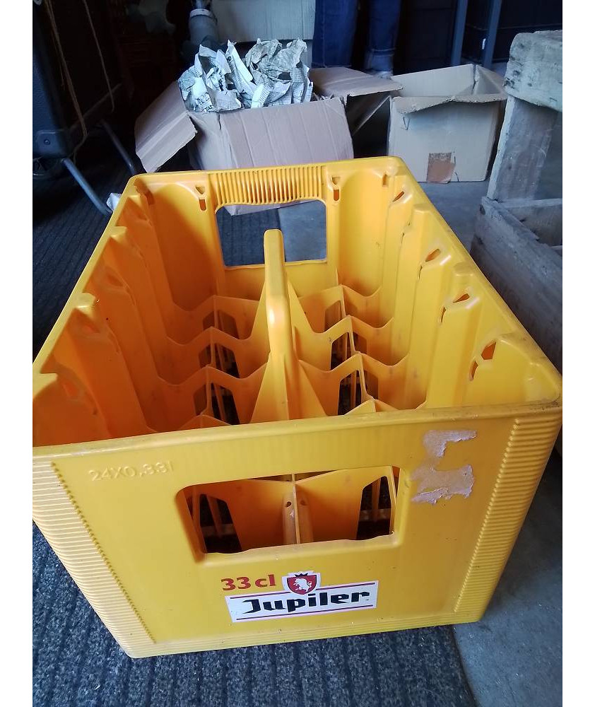 PORTE BOUTEILLES RÉSINE JAUNE JUPILER