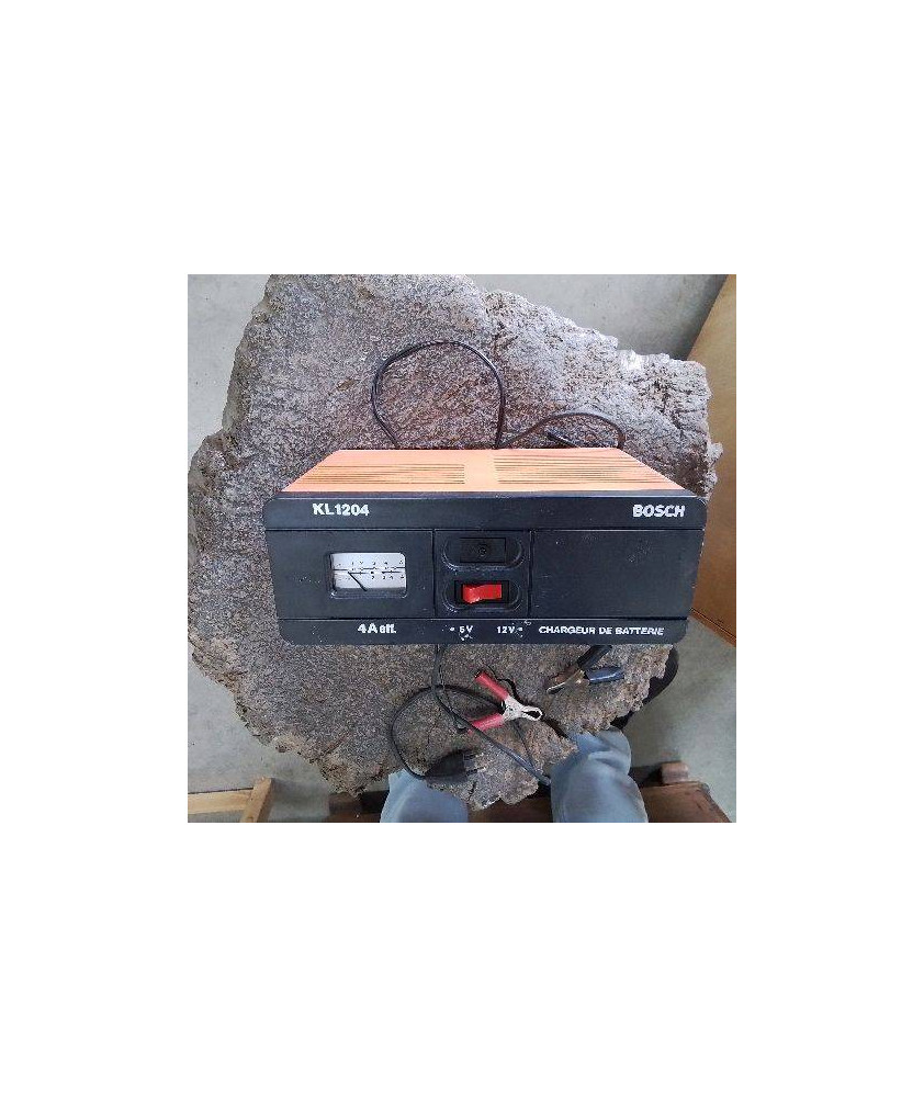 CHARGE BATTERIE 