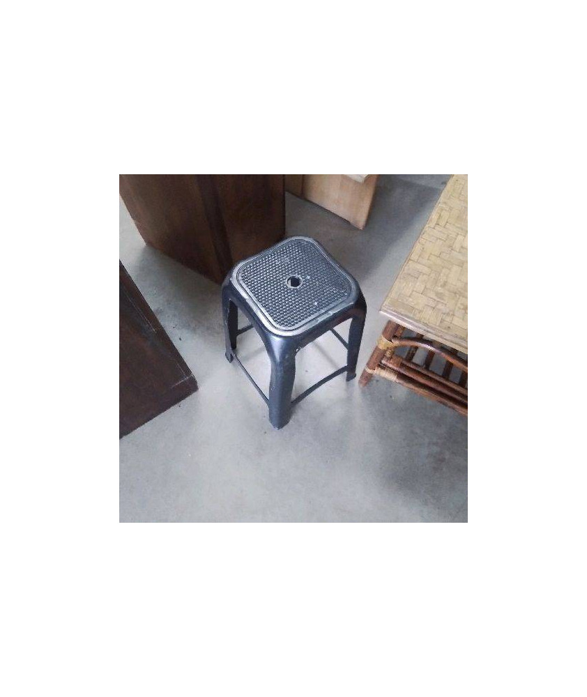 TABOURET PLASTIQUE