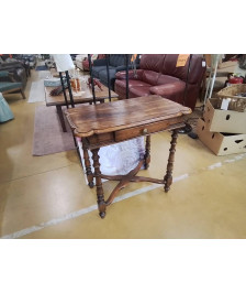 PETIT TABLE D’APPOINT 