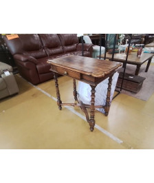 PETIT TABLE D’APPOINT 