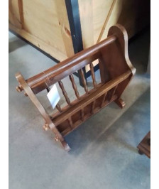 PORTE REVUES BOIS A BARREAUX 