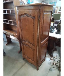 BONNETIÈRE LINGERE BOIS CLAIR MOULURÉ STYLE RÉGENCE 