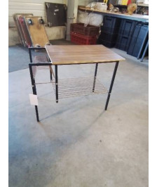 DESSERTE PORTE REVUES MÉTAL NOIR ET DORÉ PLATEAUX FORMICA MARRON ANNÉES 70