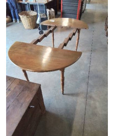 TABLE RONDE A ABATTANTS PIEDSTOURNÉS (S’OUVRANT A 80CM VENDUE SANS RALLONGES) 100X73CM