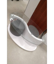 TABLE BASSE OVALE LAQUEE DESSUS VERRE + 2 POUFS