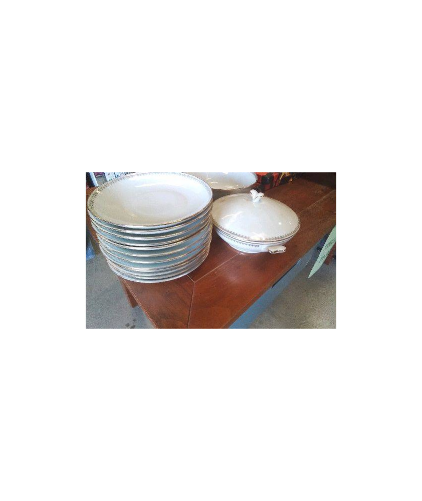 ASSIETTES CREUSES + SOUPIERE PORCELAINE 