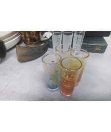 VERRES A LIQUEUR COULEUR X4