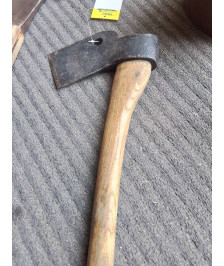 HACHE DE MINEUR MANCHE BOIS XXE