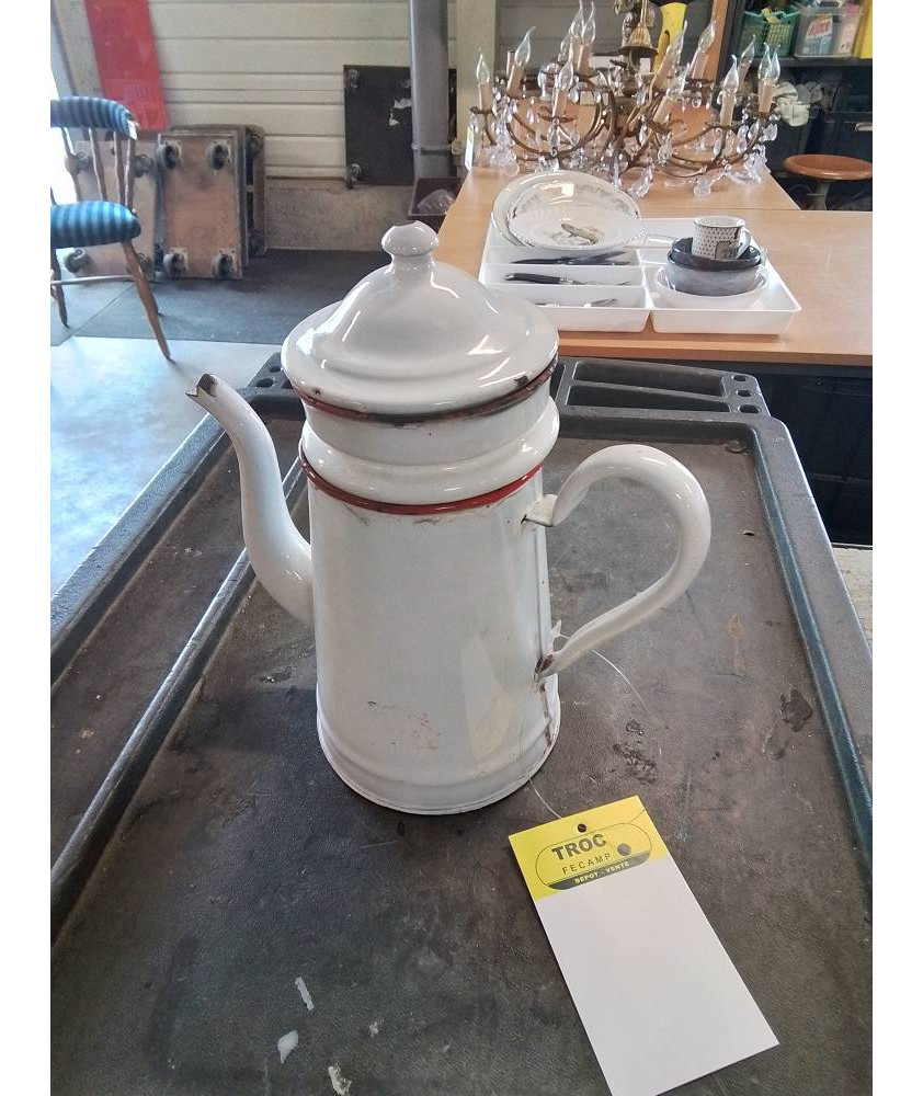CAFETIÈRE TOLE ÉMAILLÉE BLANC LISERÉ ROUGE XXE