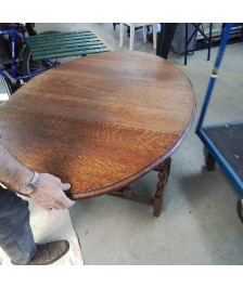 TABLE A VOLETS 