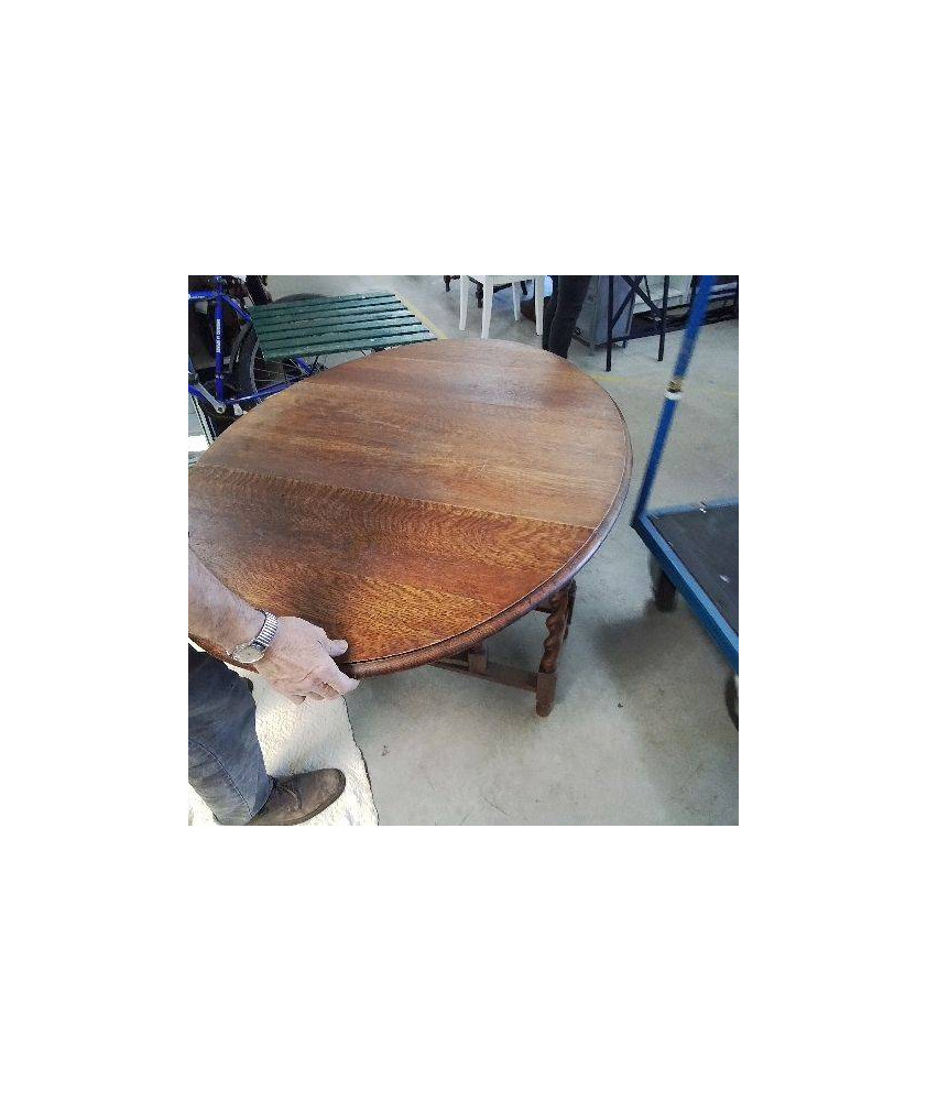 TABLE A VOLETS 