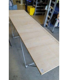 TABLE A TAPISSER 