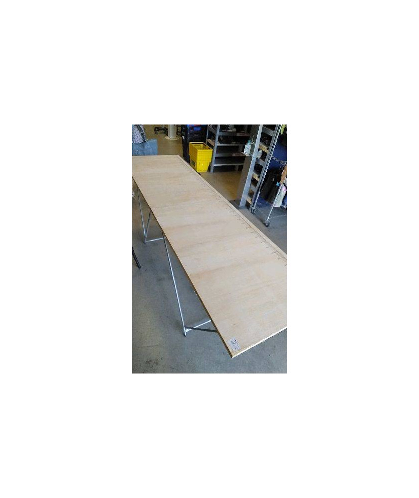 TABLE A TAPISSER 