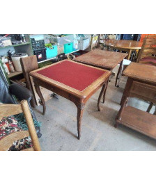 TABLE DE JEU ROUGE 