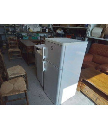 RÉFRIGÉRATEUR ELECTROLUX 