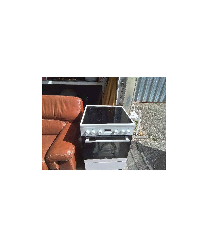 CUISINIÈRE INDUCTION ELECTROLUX 