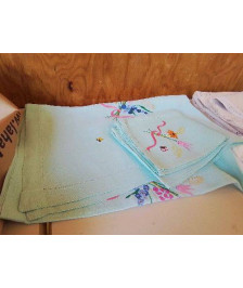 ENSEMBLE DE NAPPE AVEC SERVIETTES BRODÉES 