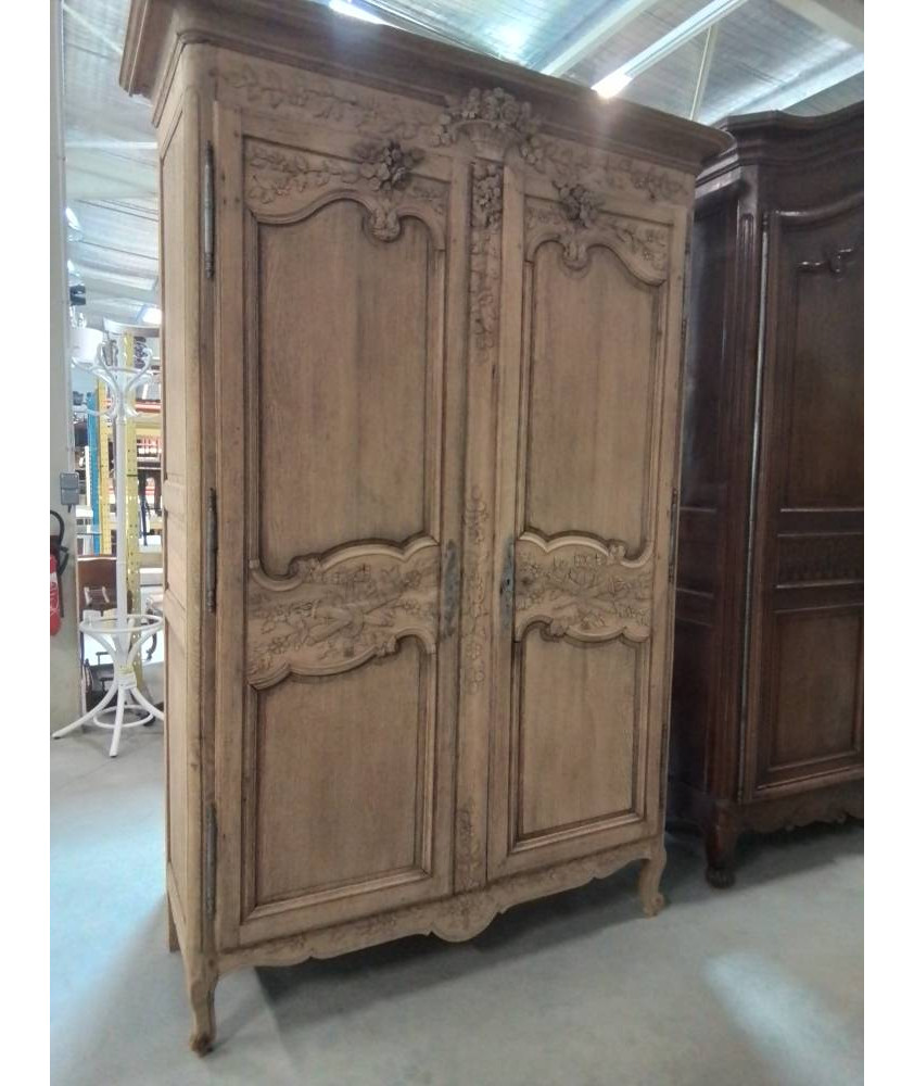 ARMOIRE DE MARIAGE CAUCHOISE BOIS NATUREL SCULPTÉ AU PANIER 226X148X55CM ARMOIRE DE MARIAGE CAUCHOISE BOIS NATUREL SCULPTÉ AU PANIER 226X148X55CM
