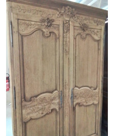 ARMOIRE DE MARIAGE CAUCHOISE BOIS NATUREL SCULPTÉ AU PANIER 226X148X55CM