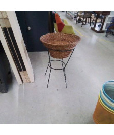PANIERE PIEDS FER