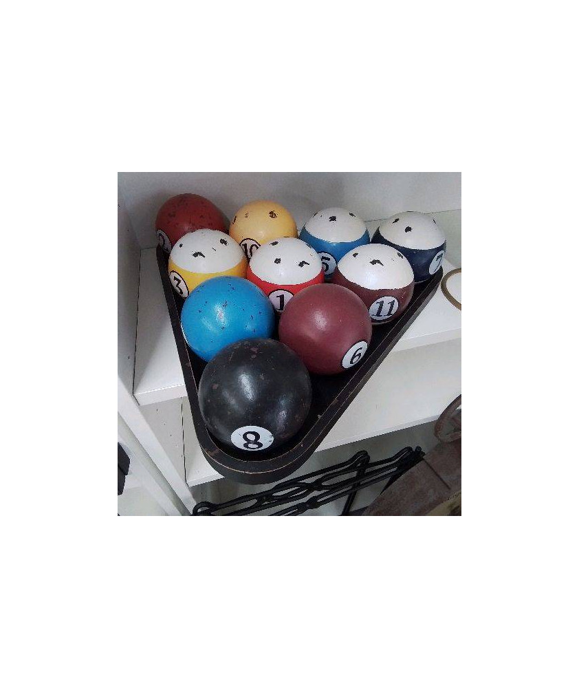 BOULES BILLARD EN BOIS DECORATIVES SUR PLATEAU
