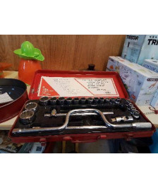 OUTILS SCARLET 