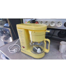 CAFETIERE ELECTRIQUE JAUNE 