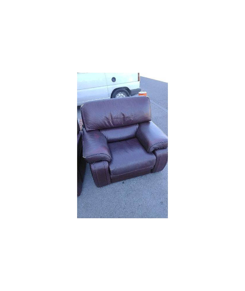 FAUTEUIL CUIR  / EN L’ETAT 