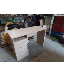 PETIT BUREAU 
