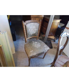 CHAISE TAPISSÉE LOUIS XVI MOTIF FLORAL 
