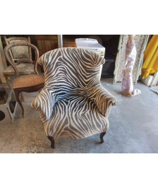FAUTEUIL CRAPAUD MOTIF ZÈBRE 