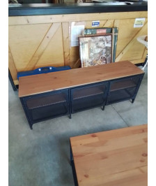MEUBLE TV BAS MÉTAL GRILLAGÉ NOIR 3 PORTES DESSUS BOIS CLAIR 