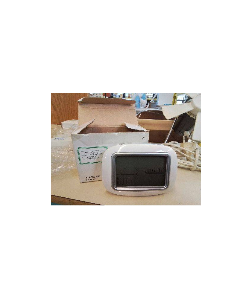 PETITE RADIO