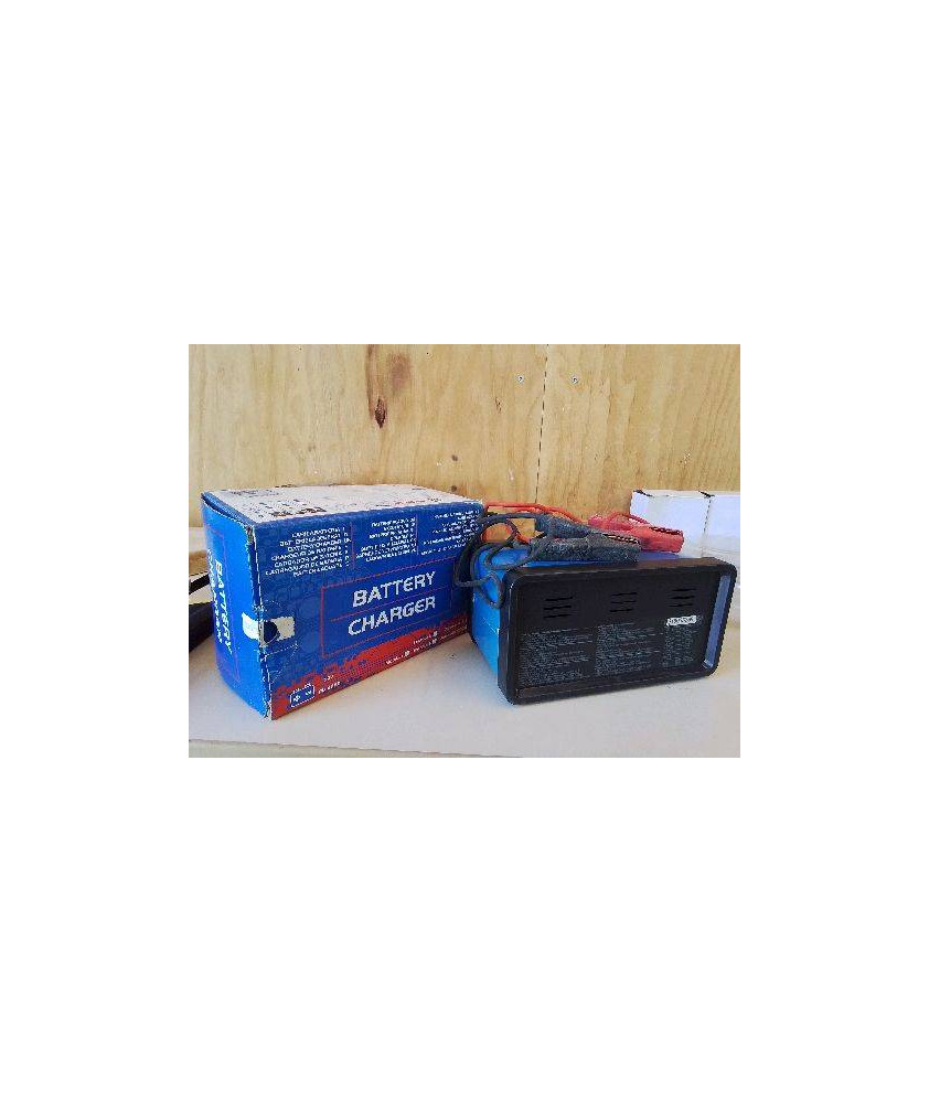 CHARGER DE BATTERIE 