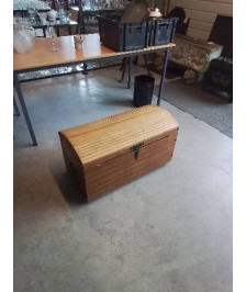 COFFRE BOMBÉ BOIS 