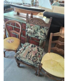 FAUTEUIL BOIS  TAPISSERIE STYLE MÉDIÉVAL 