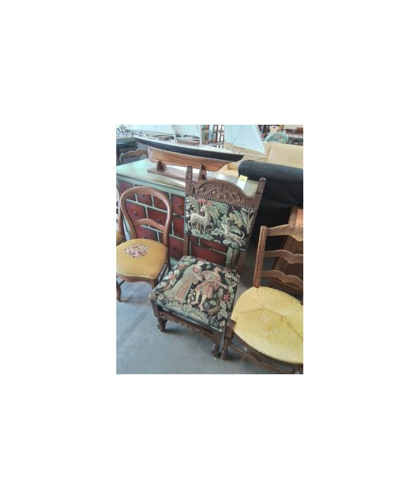 FAUTEUIL BOIS  TAPISSERIE STYLE MÉDIÉVAL 