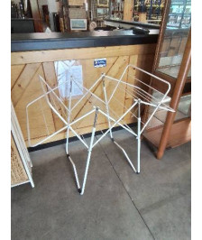 SÈCHE SERVIETTES PLIANT METAL ECRU