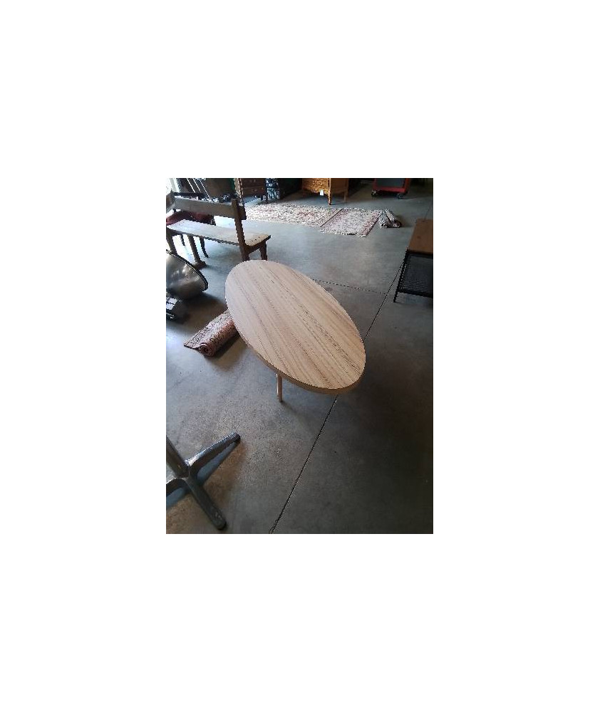 TABLE BASSE OVALE BOIS CLAIR 