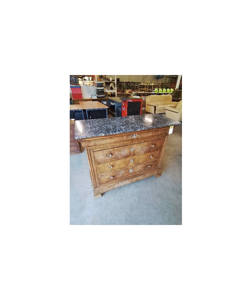 COMMODE LOUIS PHILIPPE 4 TIROIRS DESSUS MARBRE NOIR VEINÉ EN L\'ÉTAT COMMODE LOUIS PHILIPPE 4 TIROIRS DESSUS MARBRE NOIR VEINÉ EN L\'ÉTAT