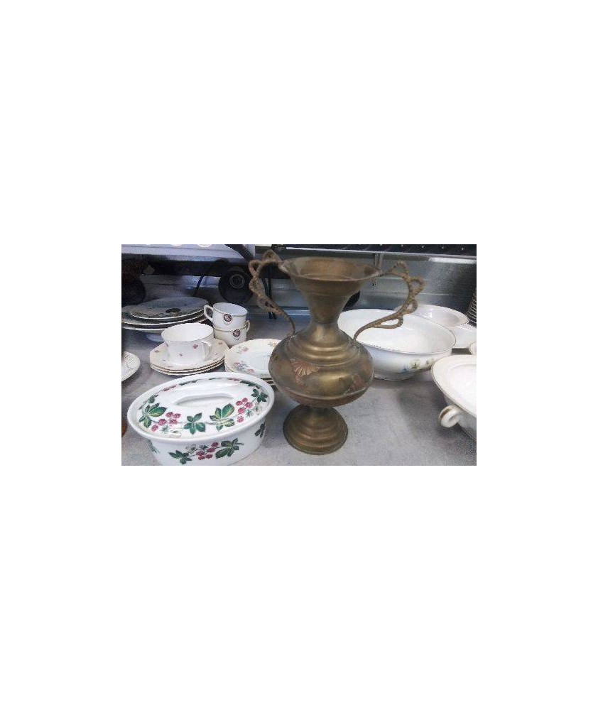 VASE METAL 