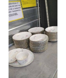 SERVICE DE TABLE PORCELAINE ITALIE - LE LOT