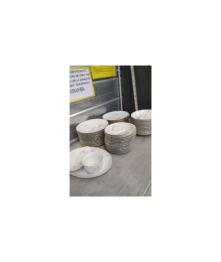 SERVICE DE TABLE PORCELAINE ITALIE - LE LOT
