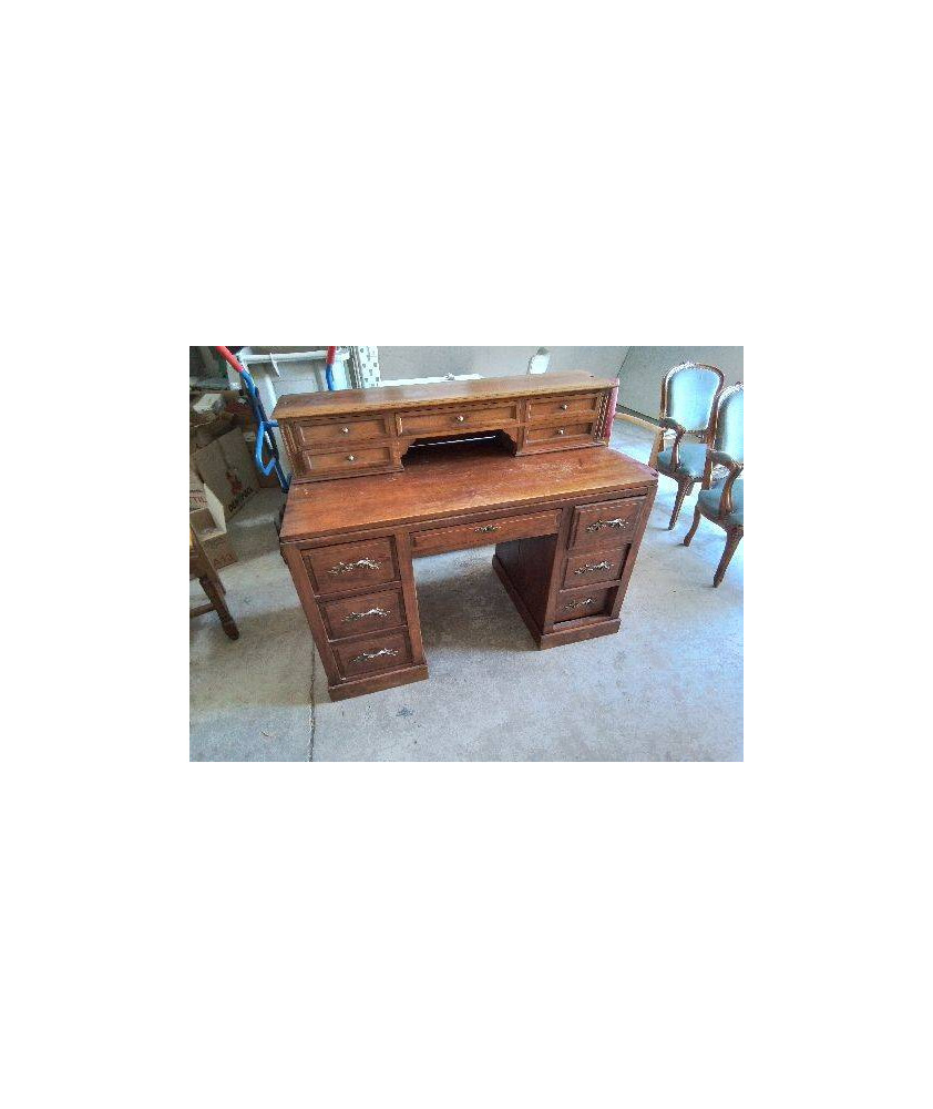 BUREAU A GRADIN 