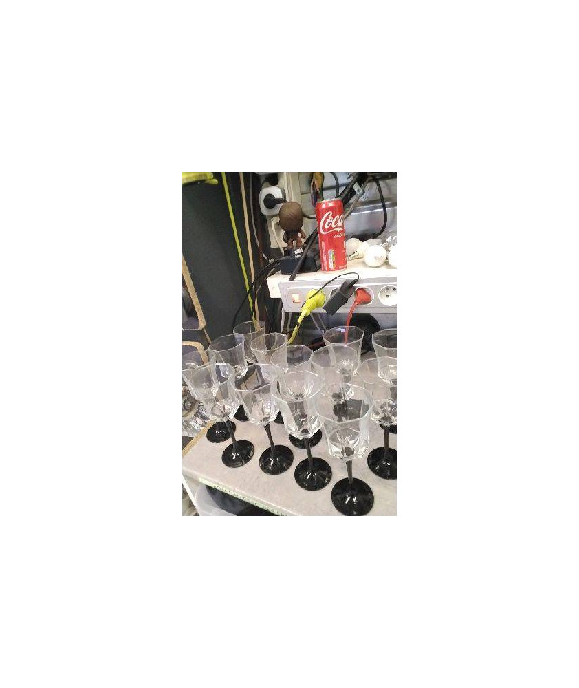 VERRE A PIED NOIR GM LE LOT