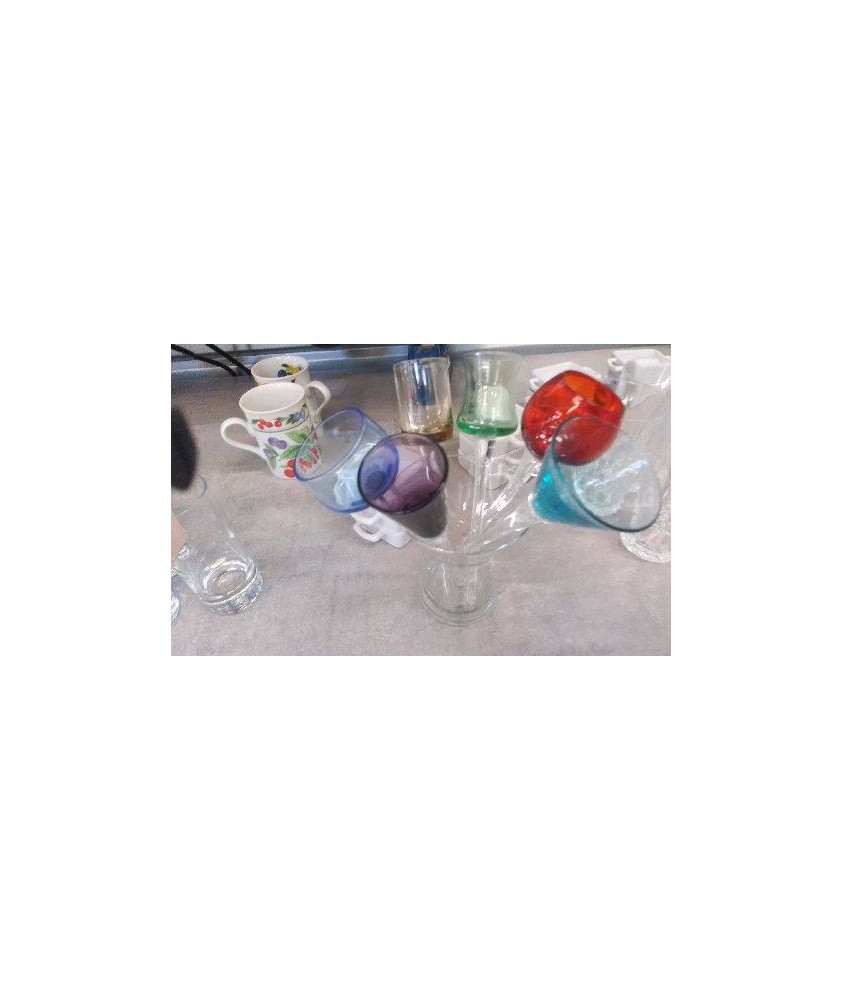 VERRE COULEUR DANS SUPPORT