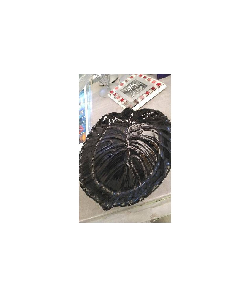 PLAT FEUILLES NOIR