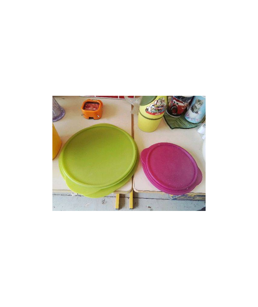 TUPPERWARE 