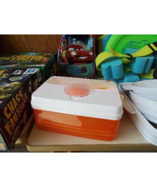 TUPPERWARE 